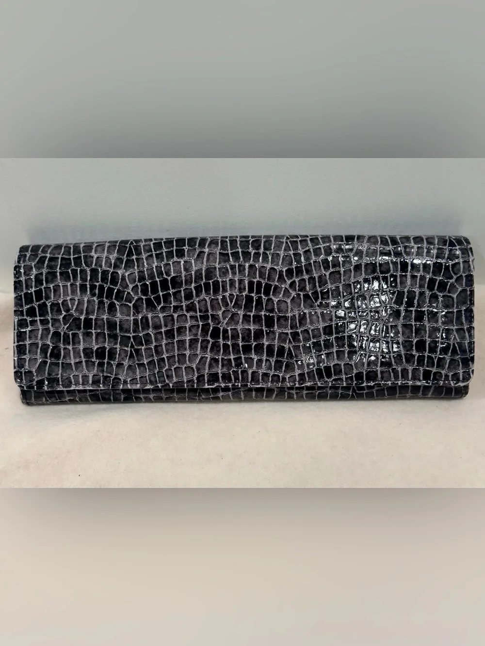 Elegant Black Croc-Embossed Leather Clutch